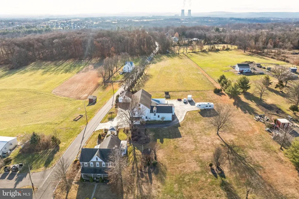 411 SWAMP PIKE Schwenksville, PA 19473