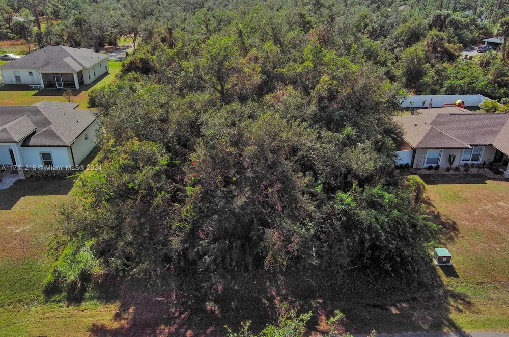 3 Sargon Ave North Port, FL 34287