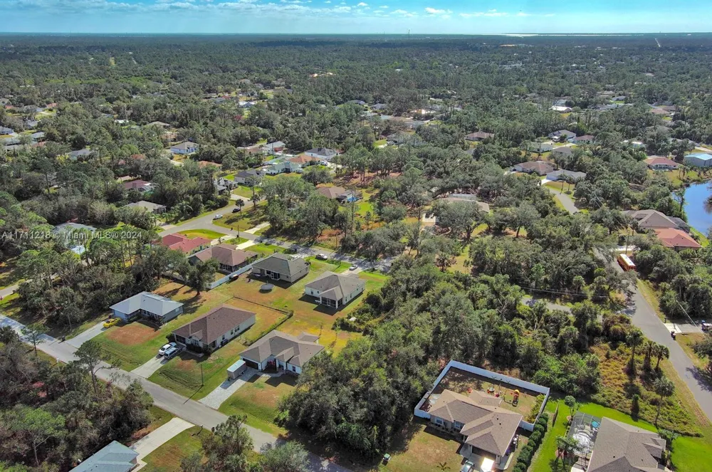 3 Sargon Ave North Port, FL 34287