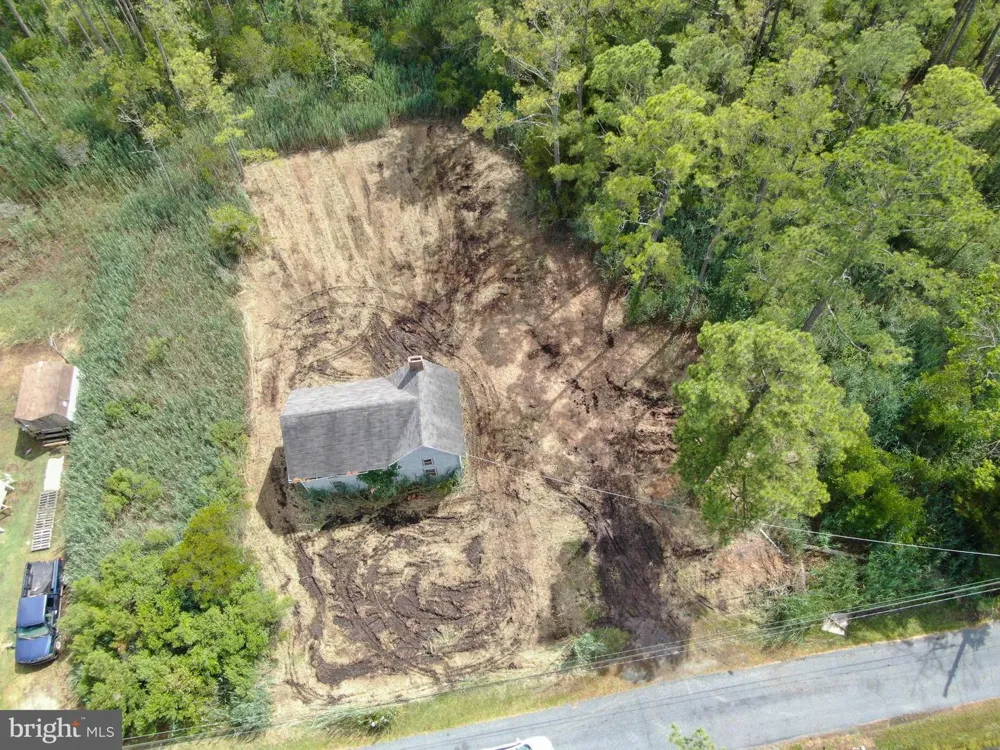 2746 CALVARY Crisfield, MD 21817