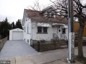 304 CLAY STREET