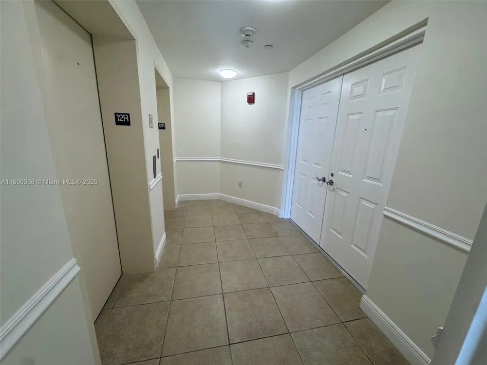 3330 NE 190 ST #1215 Aventura, FL 33180