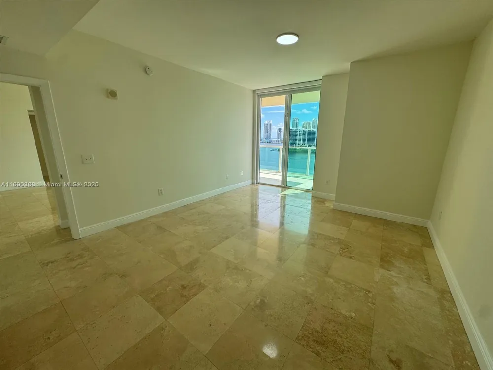 3330 NE 190 ST #1215 Aventura, FL 33180