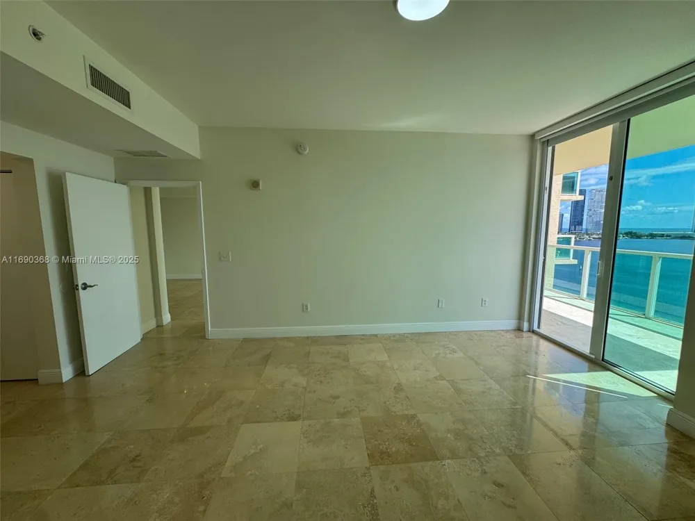 3330 NE 190 ST #1215 Aventura, FL 33180