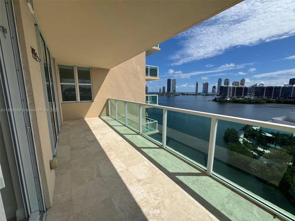 3330 NE 190 ST #1215 Aventura, FL 33180
