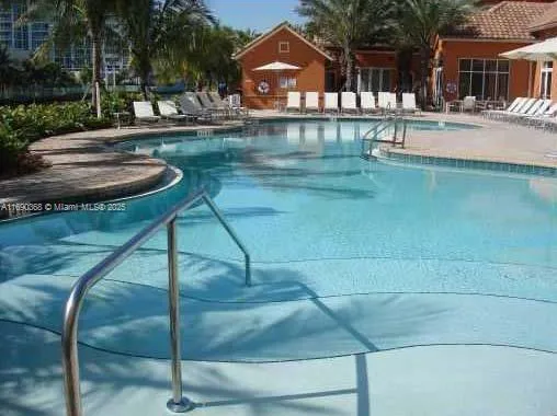 3330 NE 190 ST #1215 Aventura, FL 33180