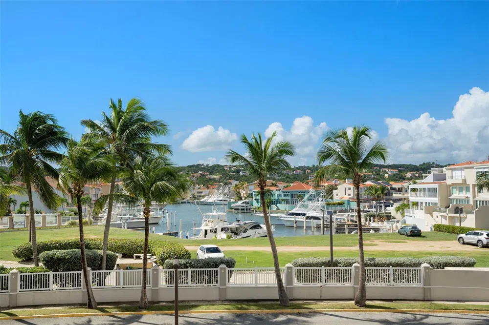 355 HARBOUR DRIVE #2C South Humacao, PR 00791