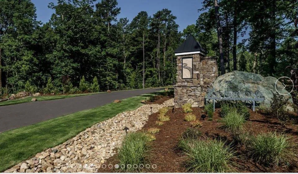 186 Evington Drive Pittsboro, NC 27312