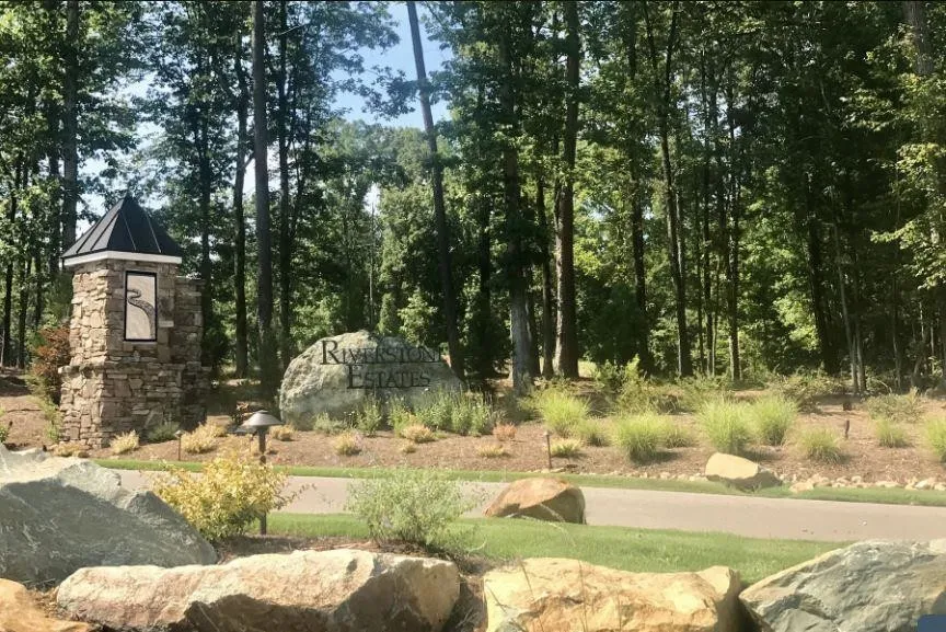 186 Evington Drive Pittsboro, NC 27312