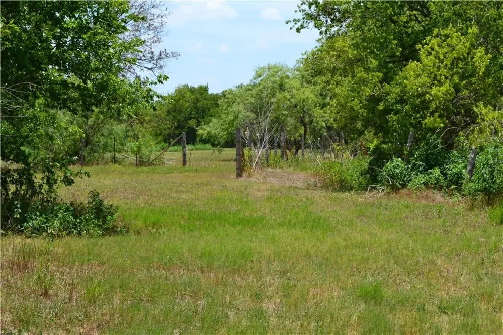 11248 Tom Sassman Road Austin, TX 78747