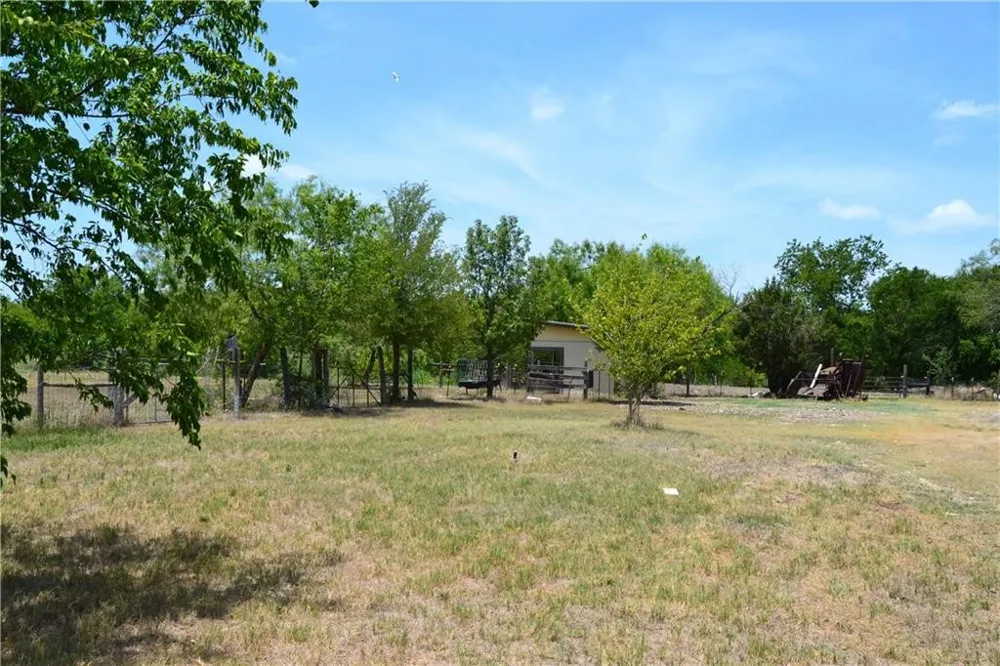 11248 Tom Sassman Road Austin, TX 78747