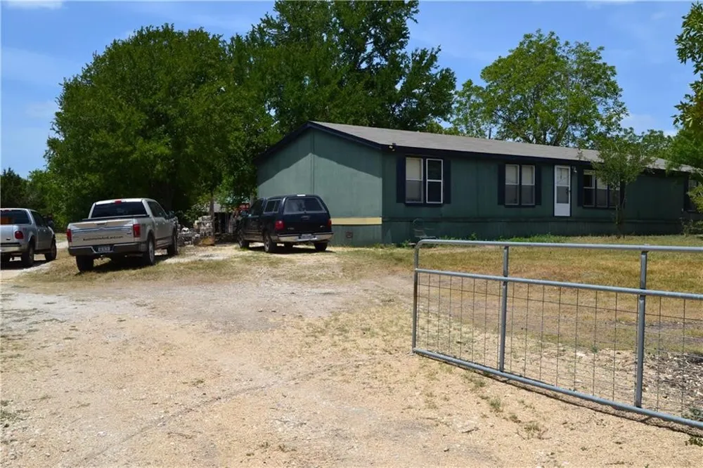 11248 Tom Sassman Road Austin, TX 78747