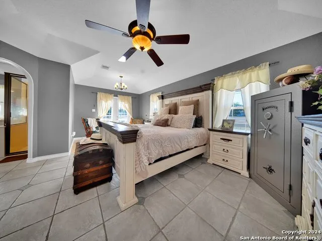 3010 E FM 1518 South St Hedwig, TX 78152