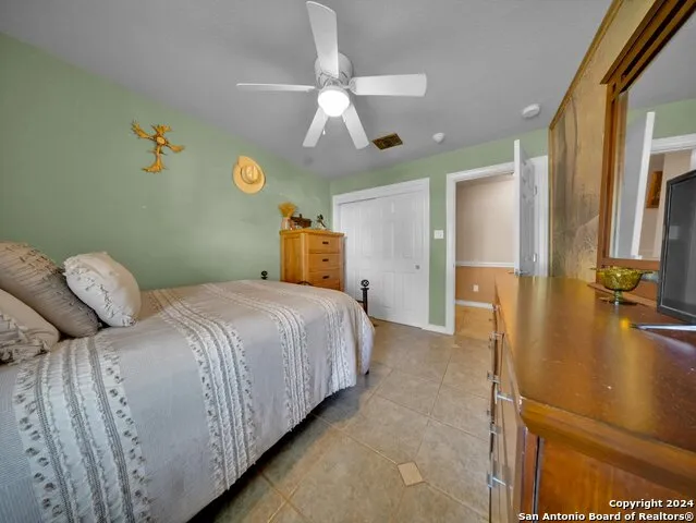 3010 E FM 1518 South St Hedwig, TX 78152