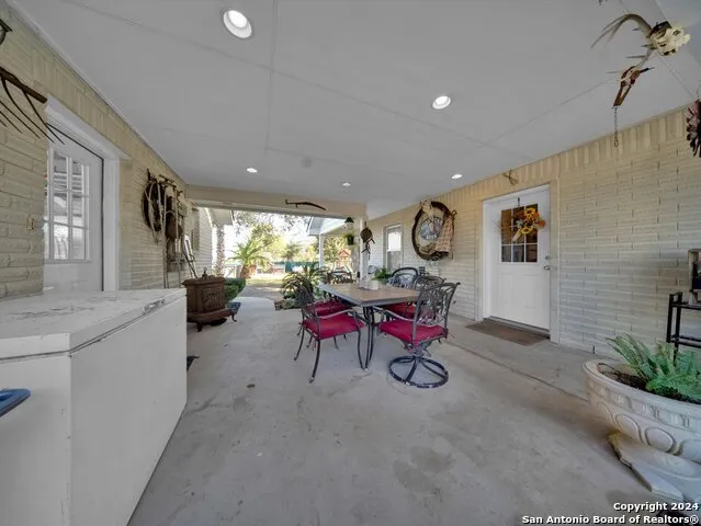 3010 E FM 1518 South St Hedwig, TX 78152