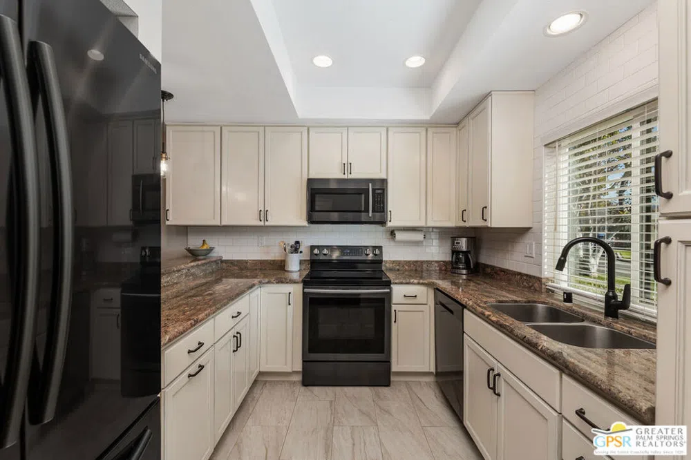 17930 Villamoura Drive Poway, CA 92064