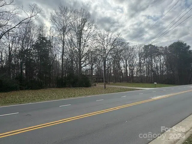 9565 Rocky River Road Harrisburg, NC 28215