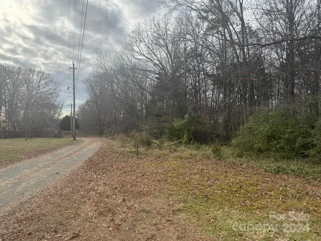 9565 Rocky River Road Harrisburg, NC 28215