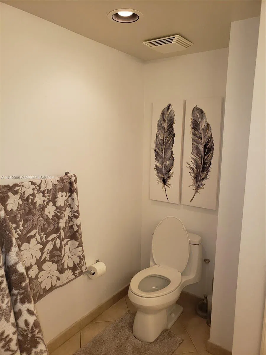 2080 S Ocean Dr #311 Hallandale Beach, FL 33009