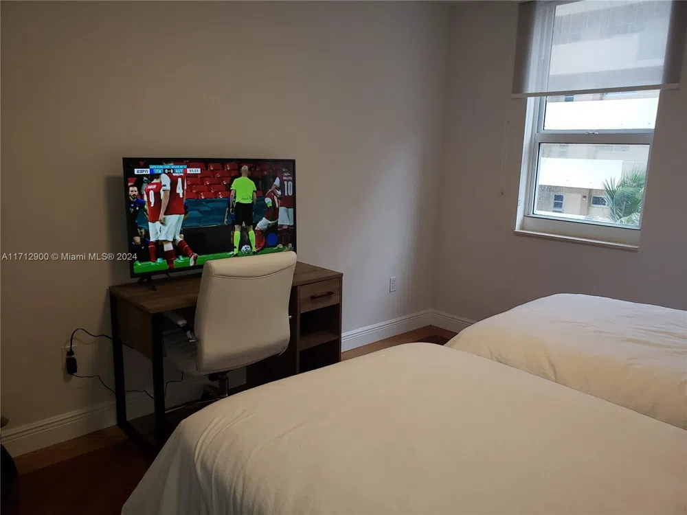 2080 S Ocean Dr #311 Hallandale Beach, FL 33009