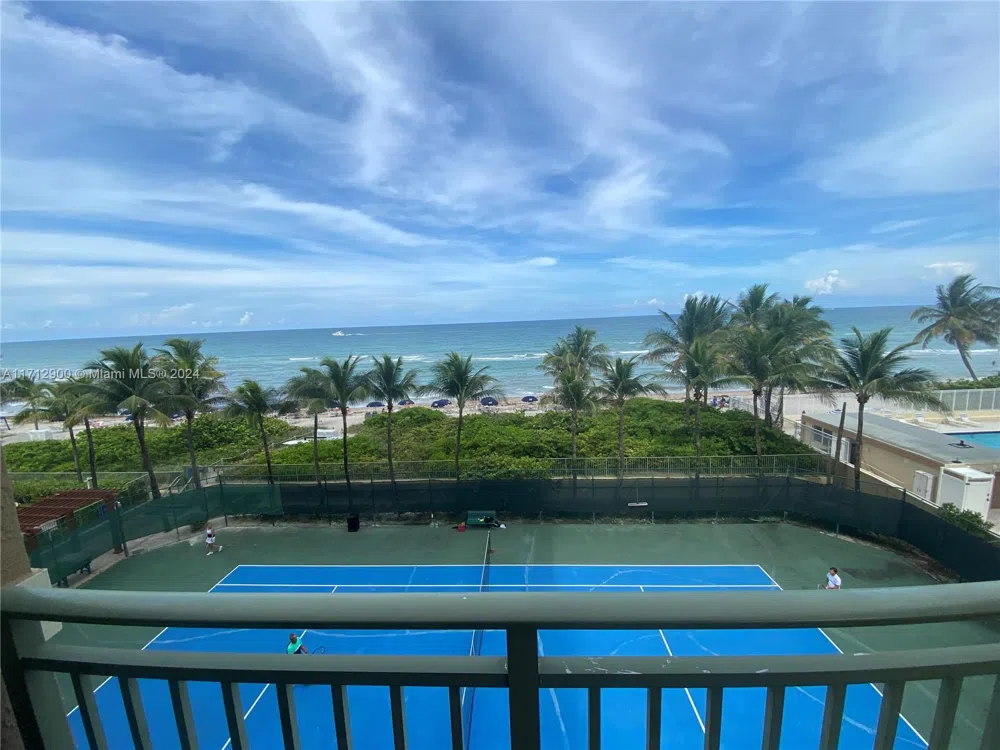 2080 S Ocean Dr #311 Hallandale Beach, FL 33009