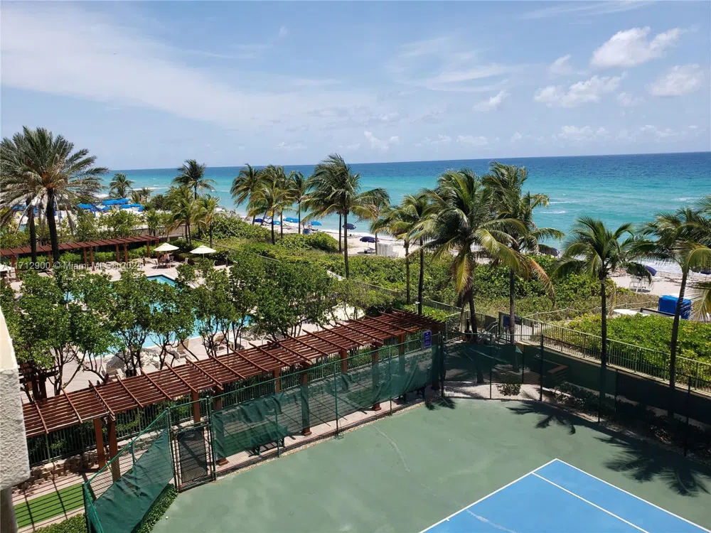 2080 S Ocean Dr #311 Hallandale Beach, FL 33009