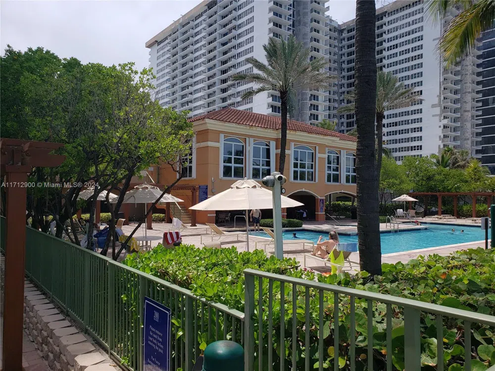 2080 S Ocean Dr #311 Hallandale Beach, FL 33009