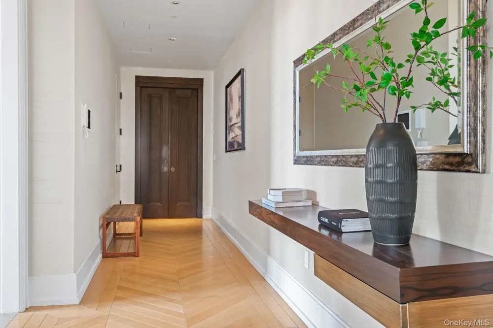 212 W 18th Street #PH2 New York (Manhattan), NY 10011