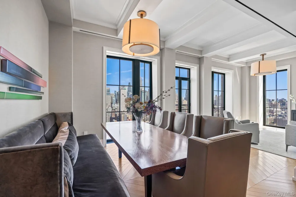 212 W 18th Street #PH2 New York (Manhattan), NY 10011