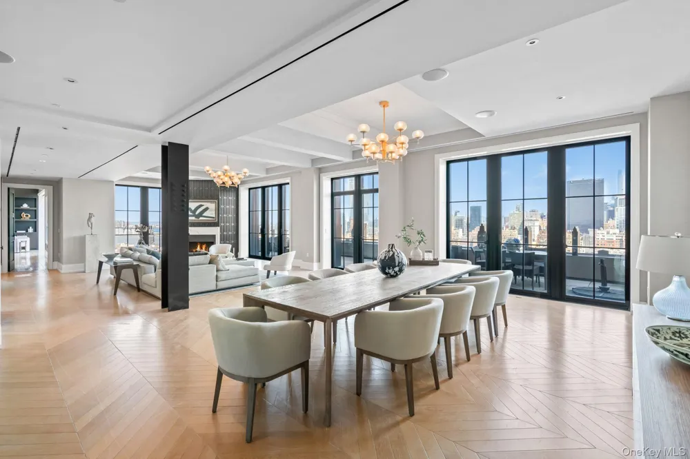 212 W 18th Street #PH2 New York (Manhattan), NY 10011