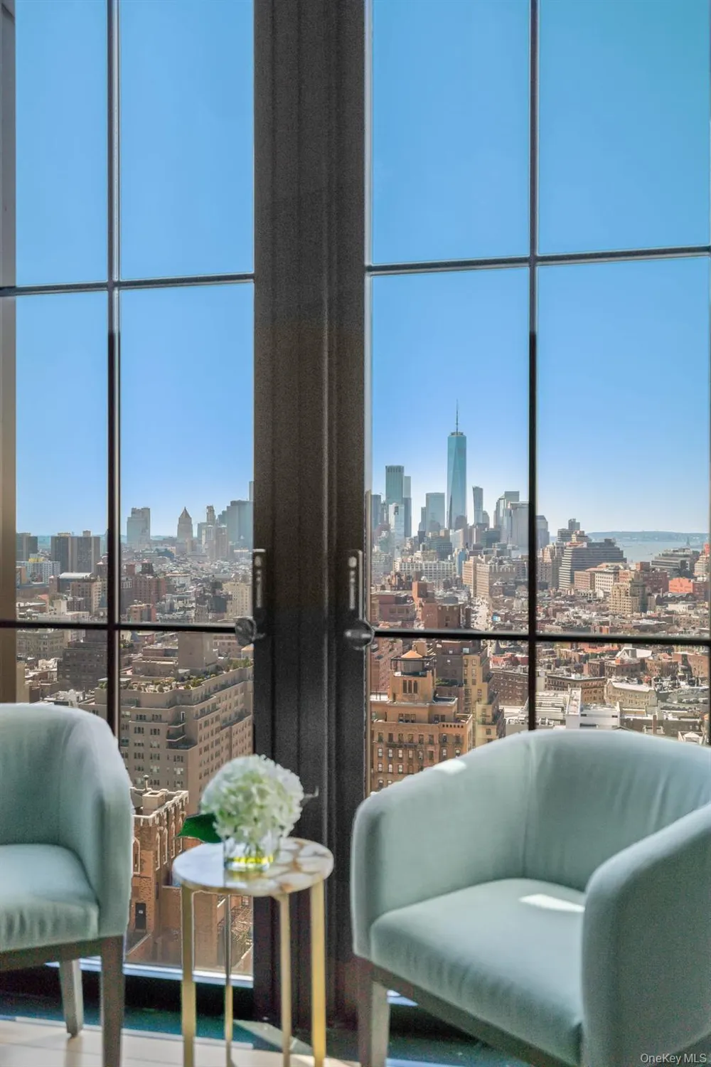 212 W 18th Street #PH2 New York (Manhattan), NY 10011
