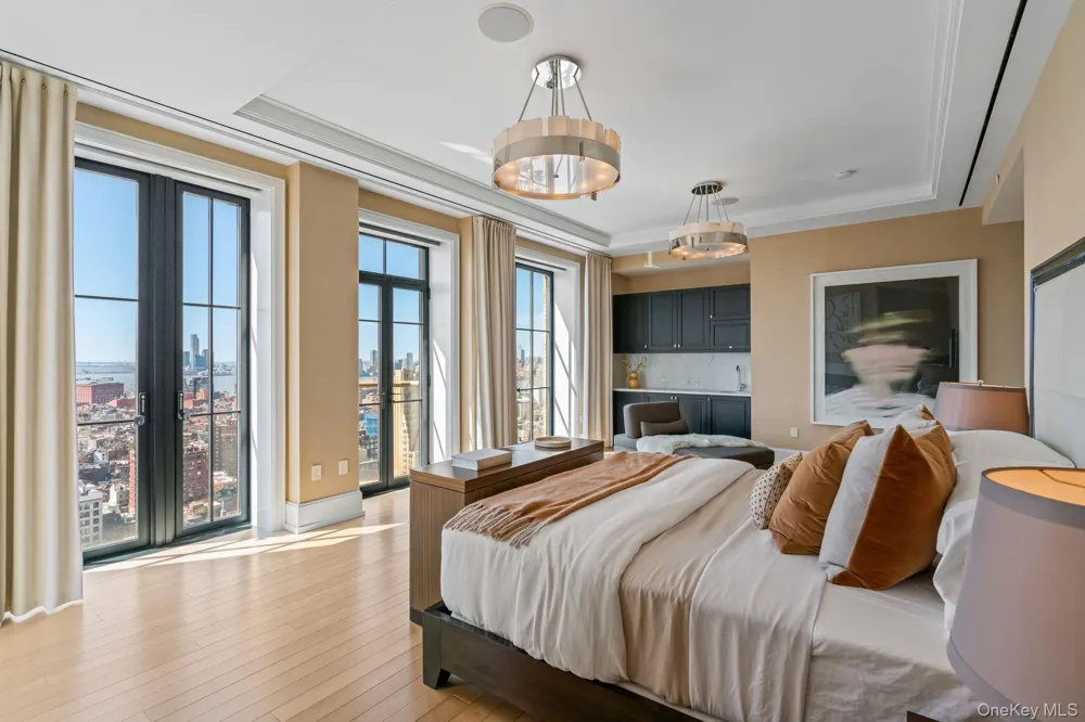 212 W 18th Street #PH2 New York (Manhattan), NY 10011