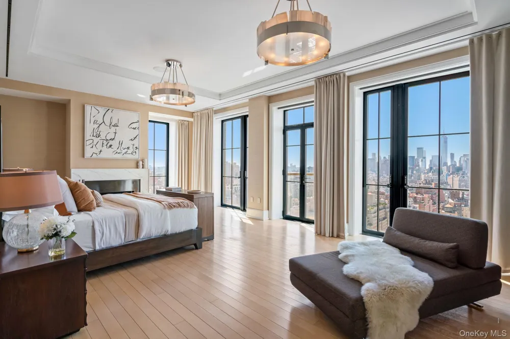 212 W 18th Street #PH2 New York (Manhattan), NY 10011