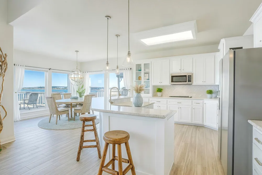 442 Jeanie Lynn Street Tiki Island, TX 77554