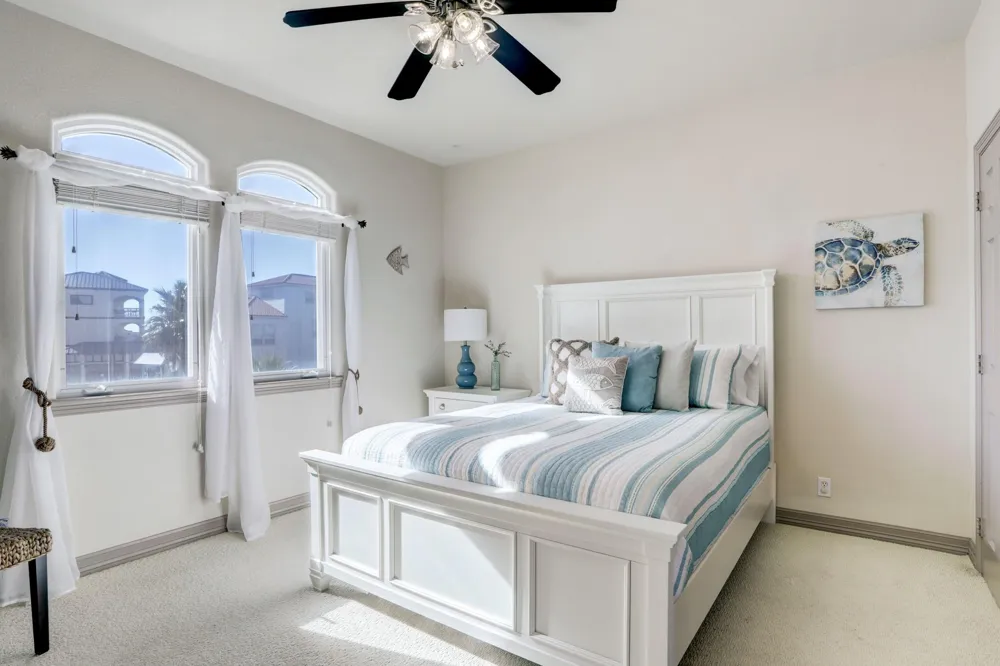 442 Jeanie Lynn Street Tiki Island, TX 77554