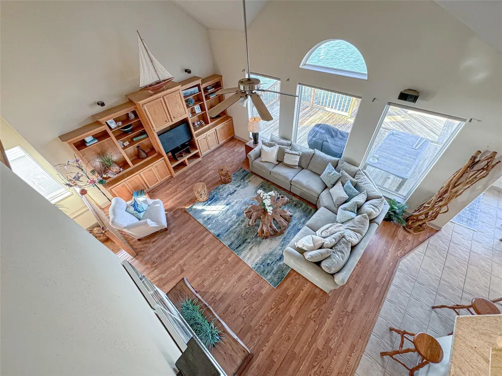 442 Jeanie Lynn Street Tiki Island, TX 77554