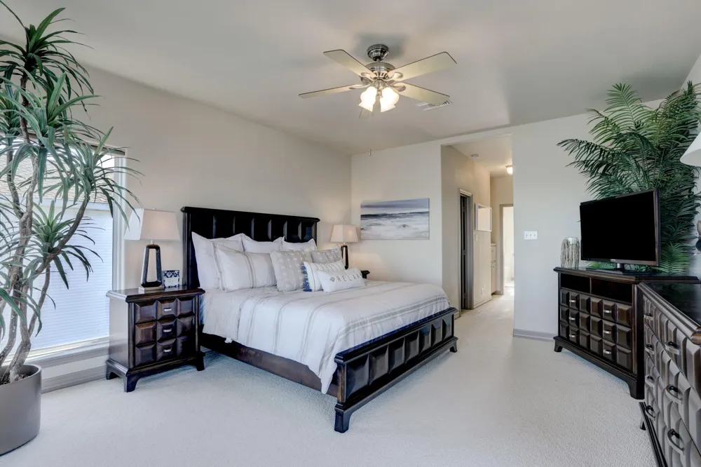 442 Jeanie Lynn Street Tiki Island, TX 77554