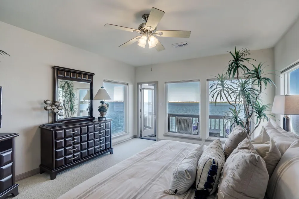 442 Jeanie Lynn Street Tiki Island, TX 77554