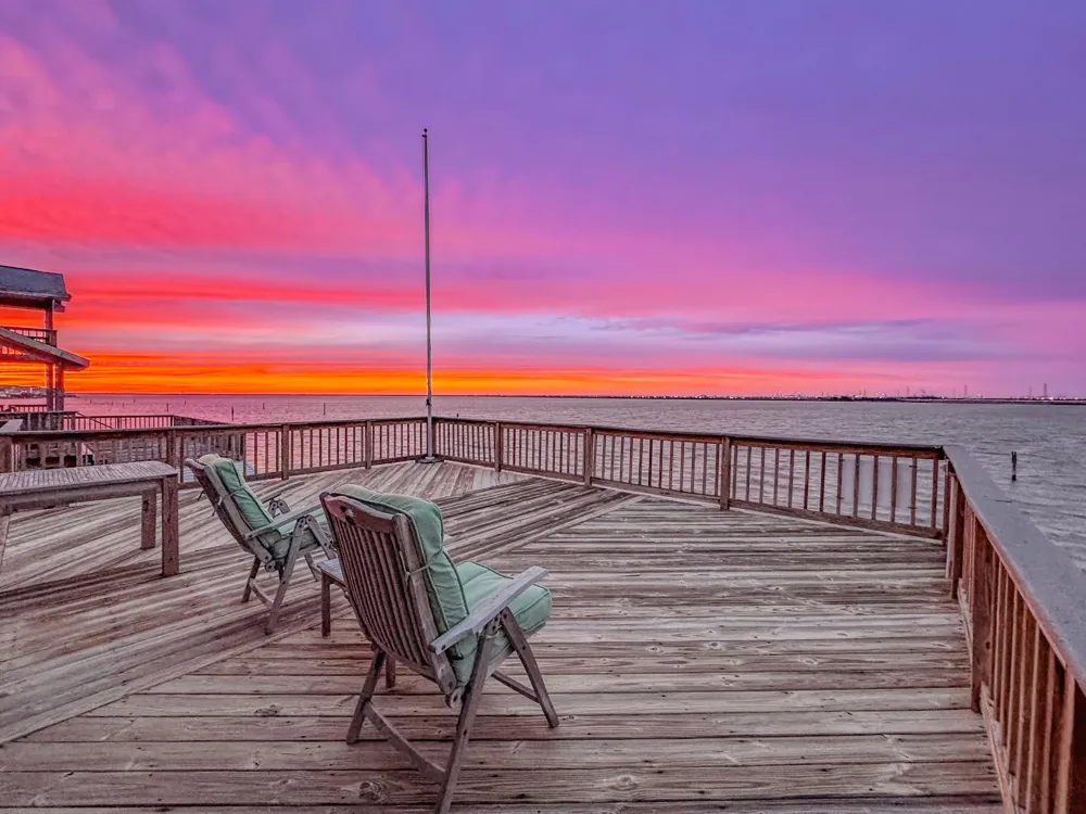 442 Jeanie Lynn Street Tiki Island, TX 77554
