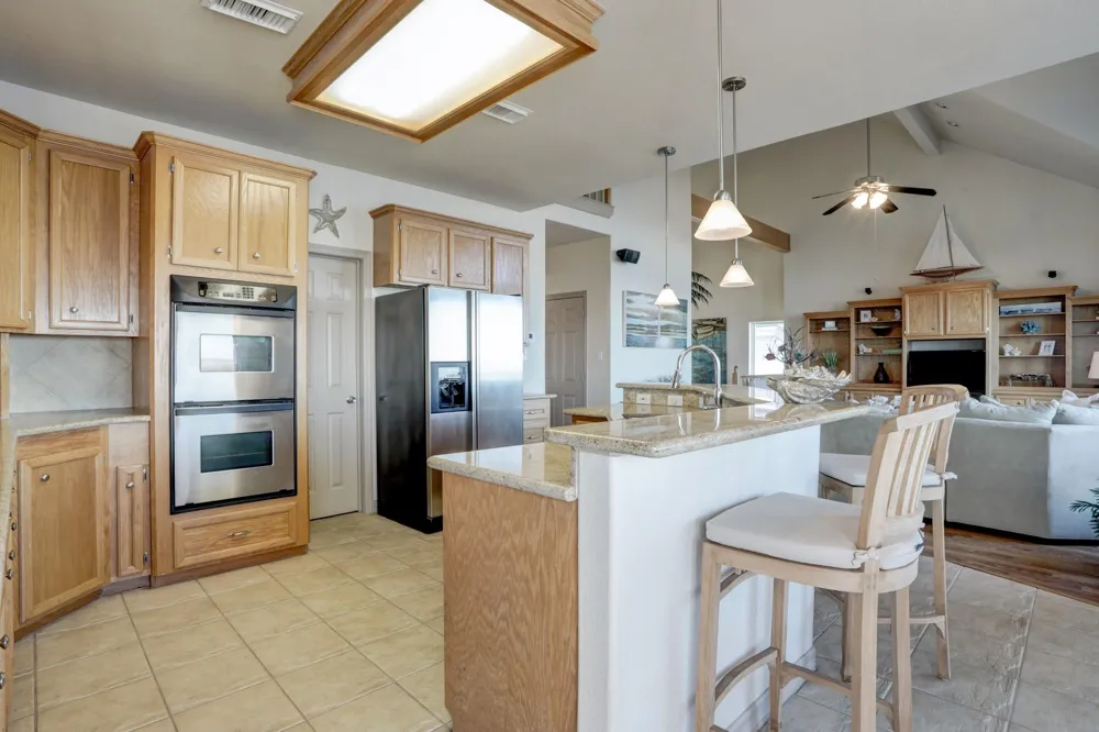 442 Jeanie Lynn Street Tiki Island, TX 77554
