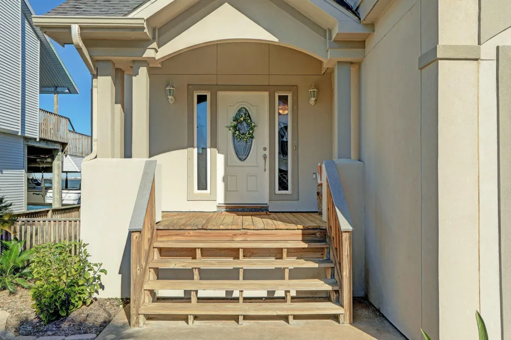 442 Jeanie Lynn Street Tiki Island, TX 77554