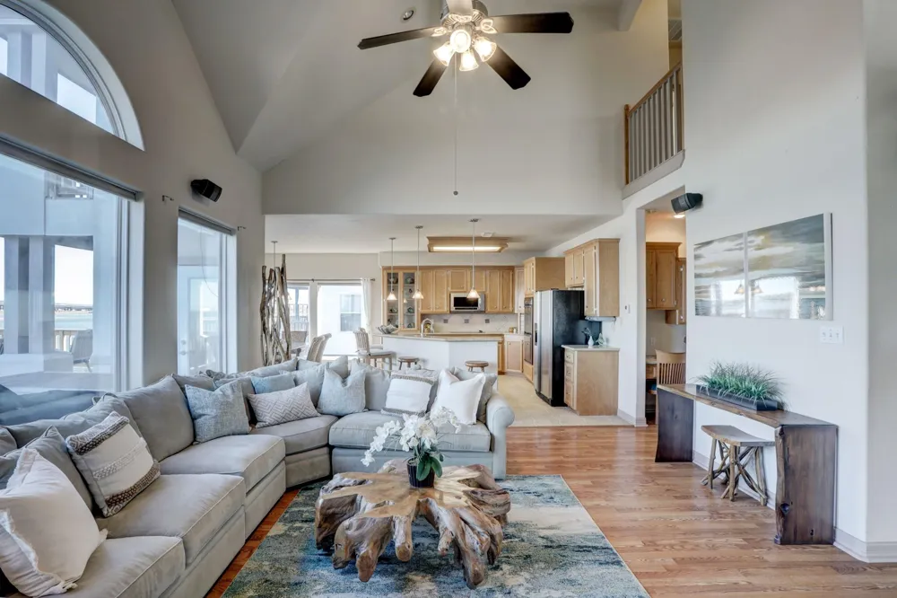 442 Jeanie Lynn Street Tiki Island, TX 77554