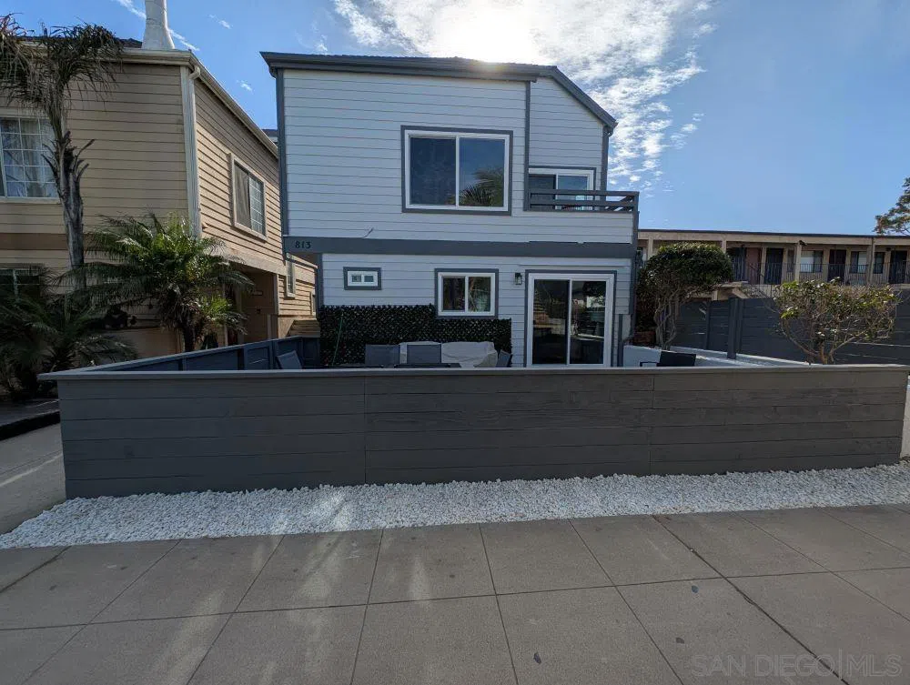 815 Isthmus Ct San Diego, CA 92109
