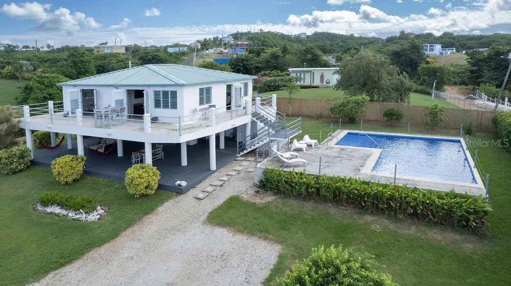 590-A CALLE 16, COMM VILLA BORINQUEN Vieques, PR 00765