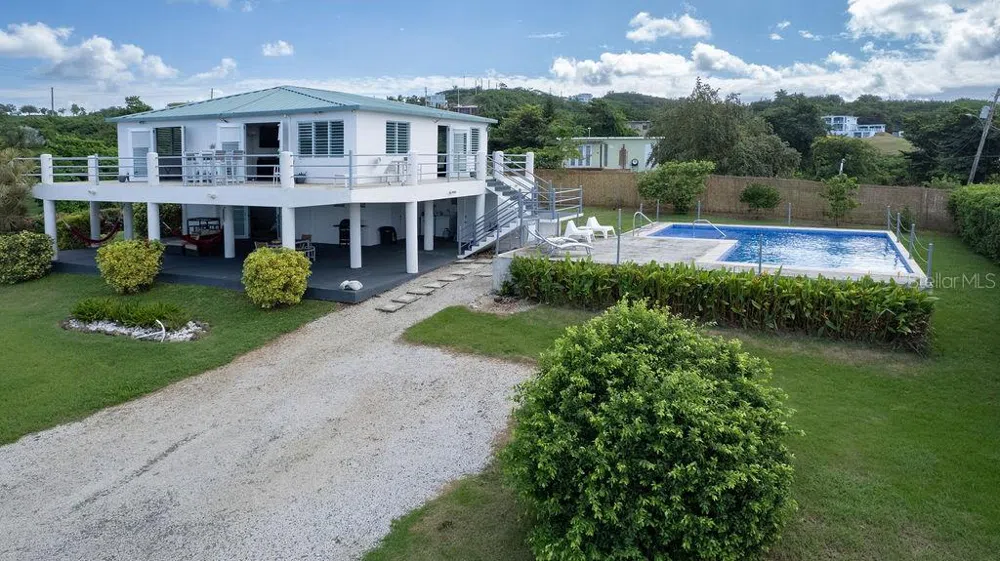 590-A CALLE 16, COMM VILLA BORINQUEN Vieques, PR 00765