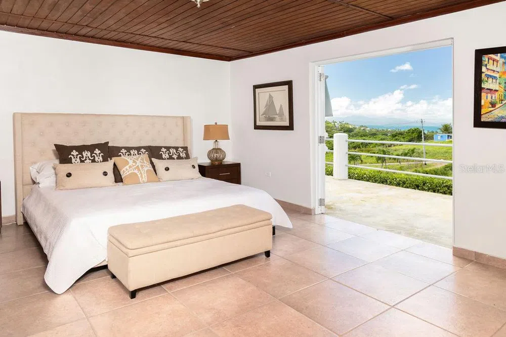 590-A CALLE 16, COMM VILLA BORINQUEN Vieques, PR 00765