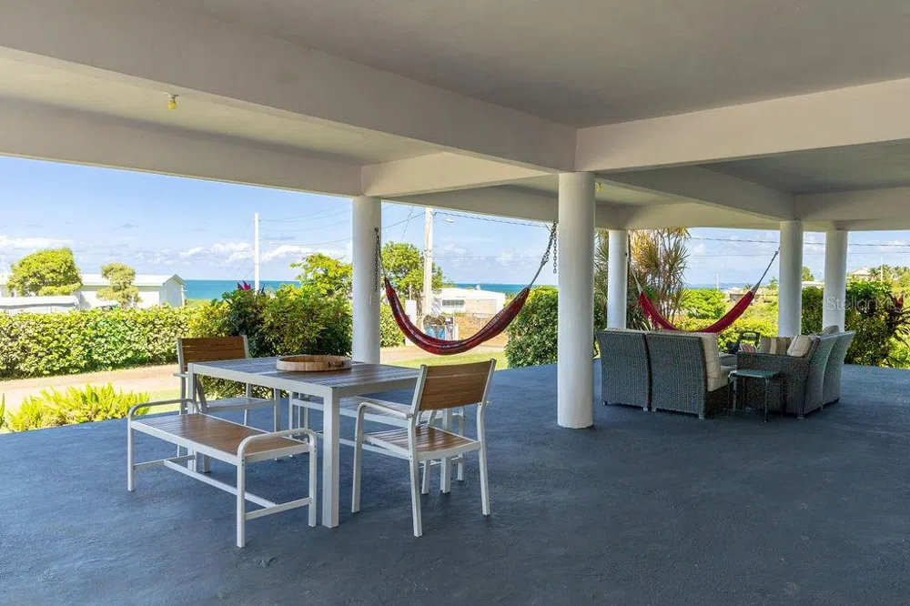 590-A CALLE 16, COMM VILLA BORINQUEN Vieques, PR 00765