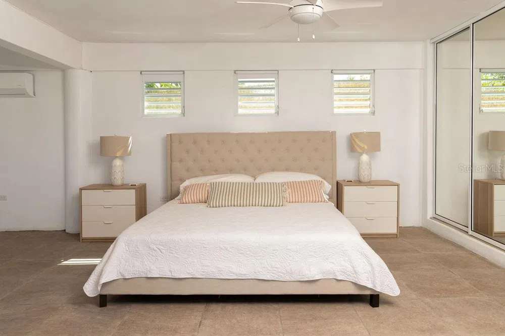 590-A CALLE 16, COMM VILLA BORINQUEN Vieques, PR 00765