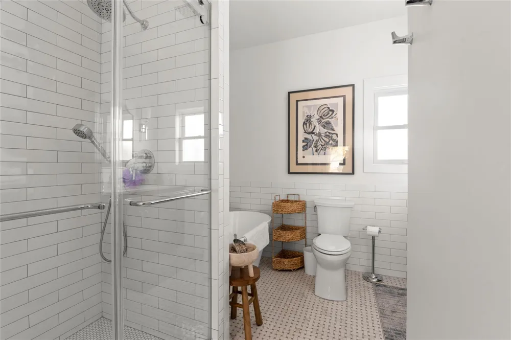 274 Cottage Walk Ocean Beach, NY 11770