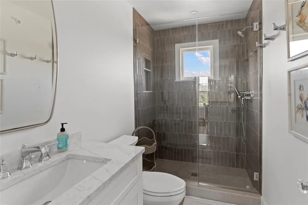 274 Cottage Walk Ocean Beach, NY 11770